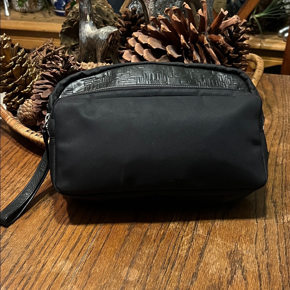 NWOT Dunhill Textured Black Toiletry Bag